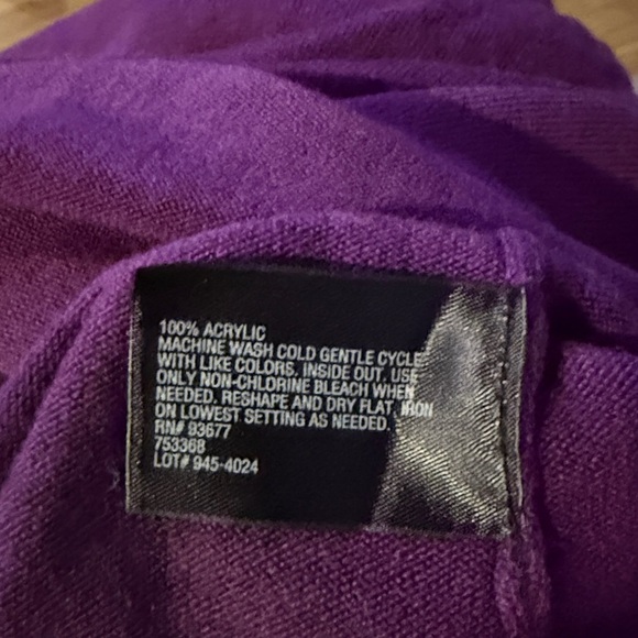 East 5th Woman’s Sleeveless Sweater Vest Purple Size 1X - Picture 5 of 5